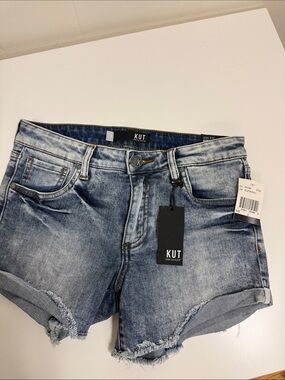 Kut from the Kloth Light Blue High Rise Fray Short